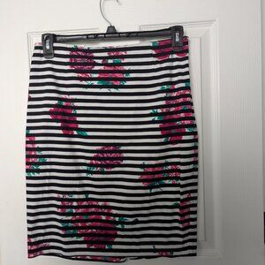 suite Blanco floral and striped pencil skirt size 12